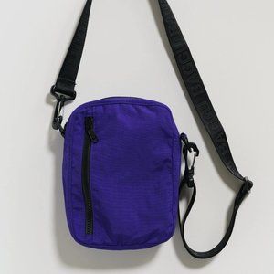 EUC BAGGU Sport Crossbody in Cobalt